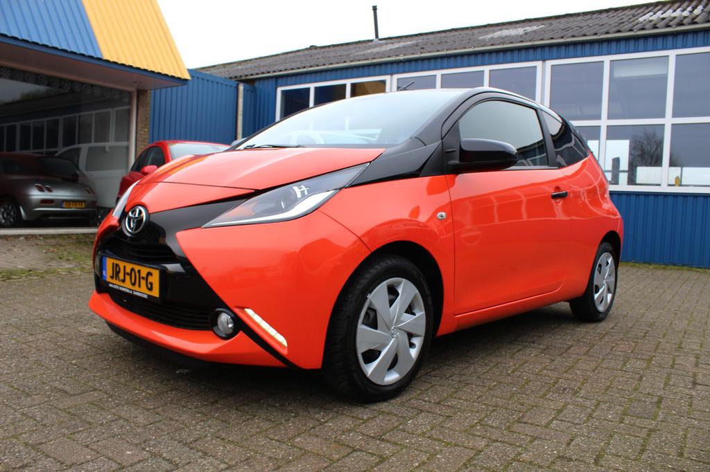 Toyota Aygo 1.0 VVT-i "X-Cite" Airco - achteruitrijcamera !, Voorwielaandrijving, Euro 5, Stof, Gebruikt