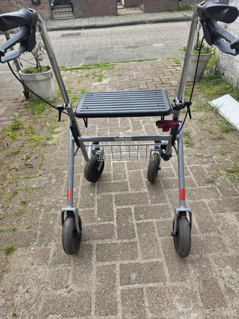 Rollator, Diversen, Rollators, Ophalen, Lichtgewicht, Zo goed als nieuw