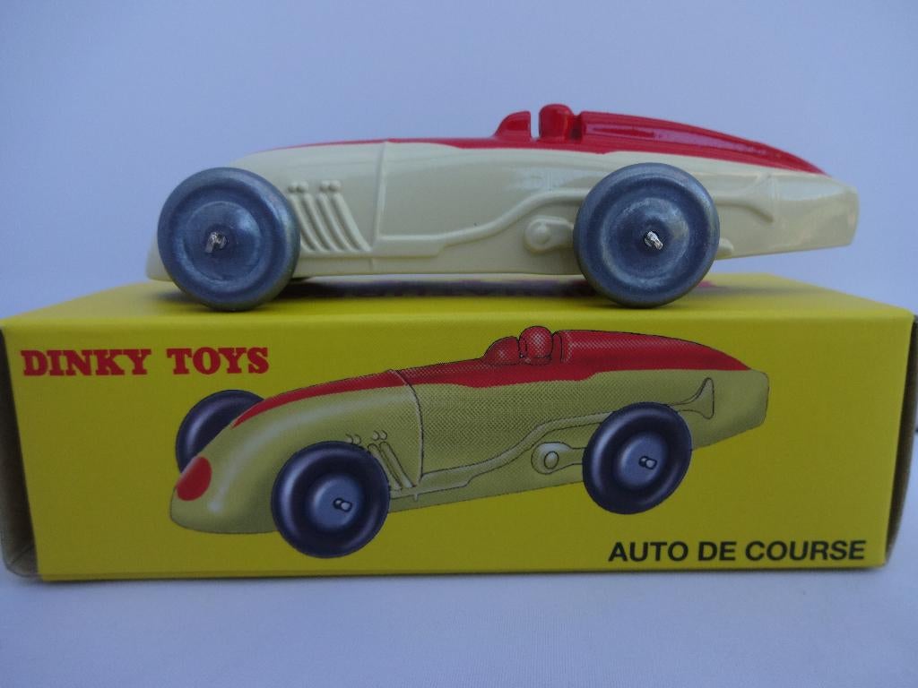 Auto de Course 3 creme / rood nr: 23A van Dinky Toys 1:43, Ophalen of Verzenden, Nieuw, Auto, Dinky Toys