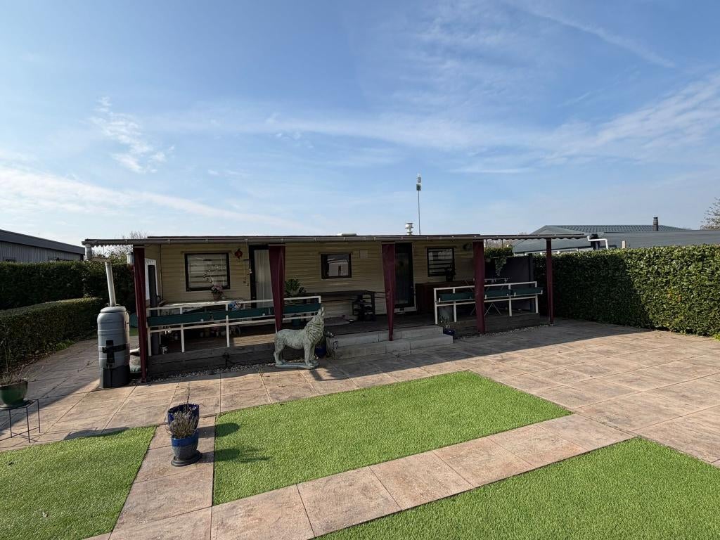 Stacaravan te koop op jaarplaats - Camping Marisheem Limburg