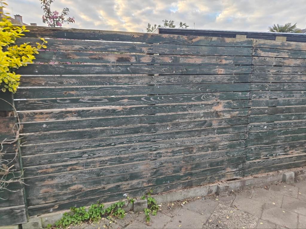 Oude schutting gratis op te halen, Ophalen, 6 meter of meer, Hout, 1 tot 2 meter