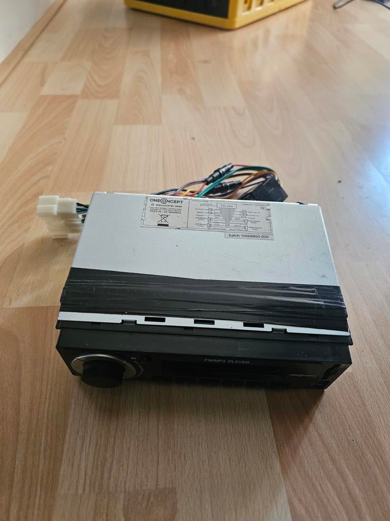 One concept autoradio, Ophalen of Verzenden, Gebruikt