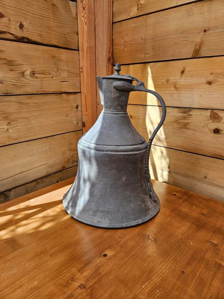 Turkse waterkan karaf ijzer. Groot, Ophalen