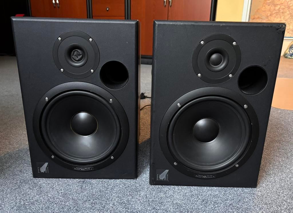 2 Event TR8 actieve speakers - Knallen op Koningsdag!, Gebruikt, 60 tot 120 watt, Front, Rear of Stereo speakers, Ophalen