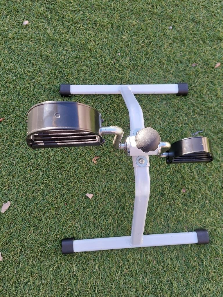 Pedaal/fiets stoel trainer, Sport en Fitness, Fitnessmaterialen, Ophalen, Zo goed als nieuw, Benen, Overige typen