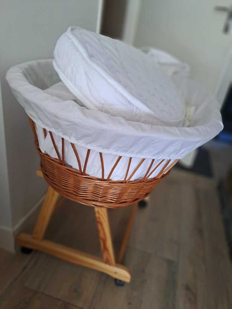 Wiegje, Kinderen en Baby's, Babywiegjes en Ledikanten, Ophalen, Gebruikt, Wieg