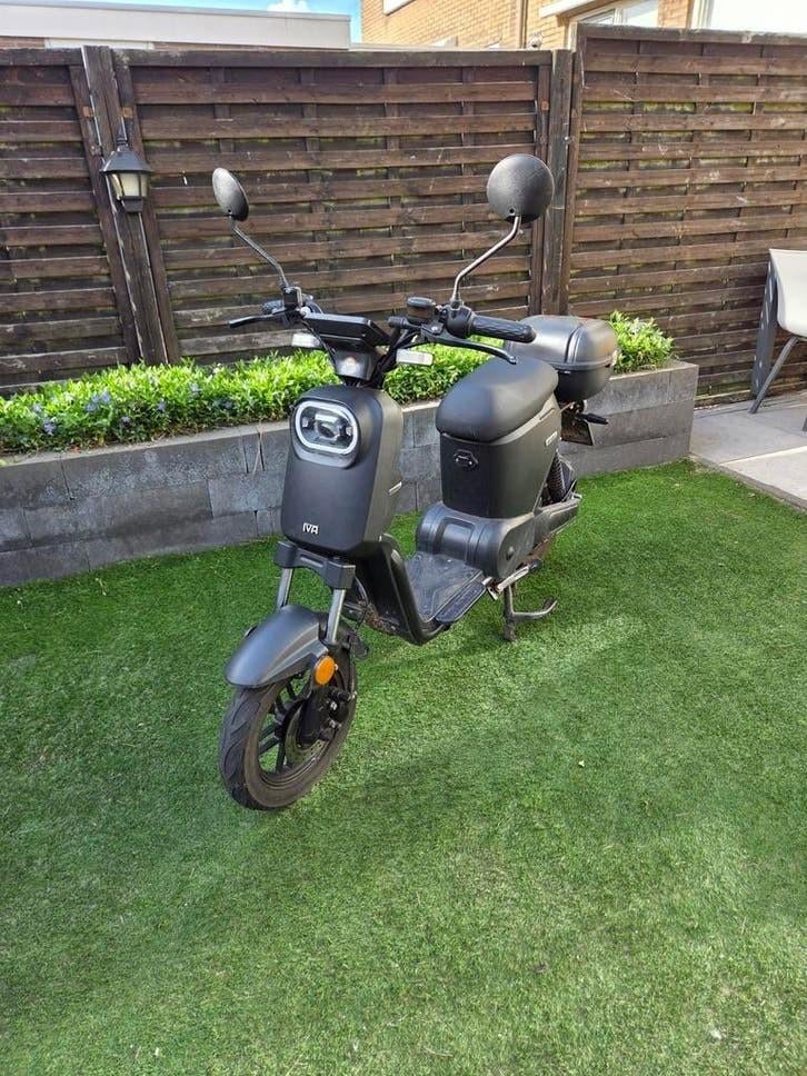 Iva elektrische scooter blauw kenteken, Ophalen of Verzenden, Elektrisch, Overige merken