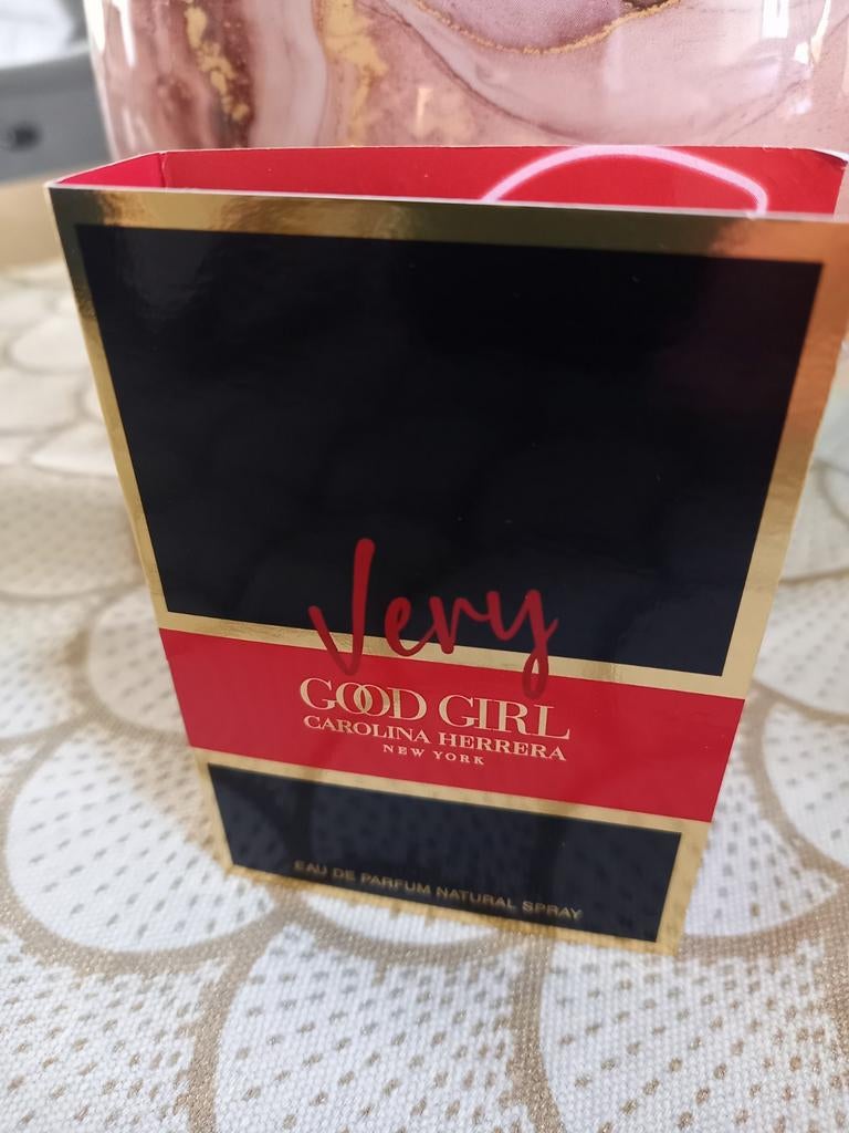 Proefje Very Good Girl Carolina Herrera, Ophalen of Verzenden