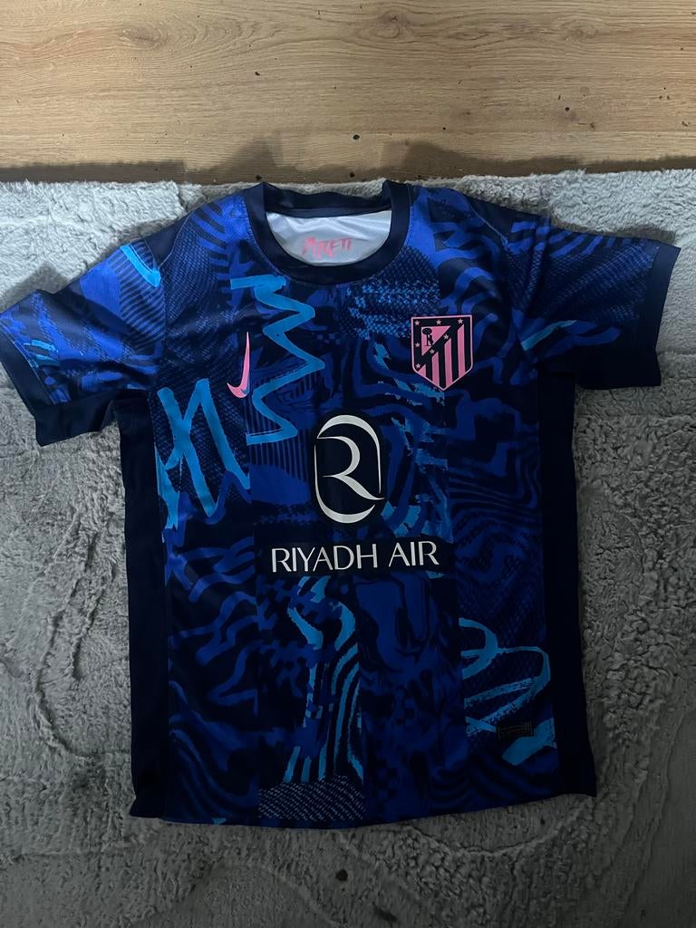 Atletico Madrid Shirt Maat M - In goede staat, Ophalen of Verzenden, Zo goed als nieuw, Maat 48/50 (M), Blauw
