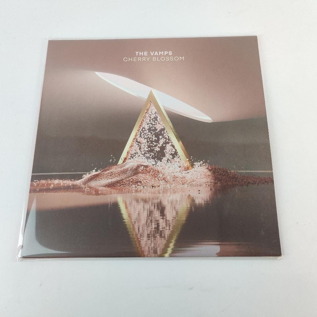 the Vamps Cherry Blossom LP || Nu voor €19.99!, Nieuw, Ophalen of Verzenden, X, X