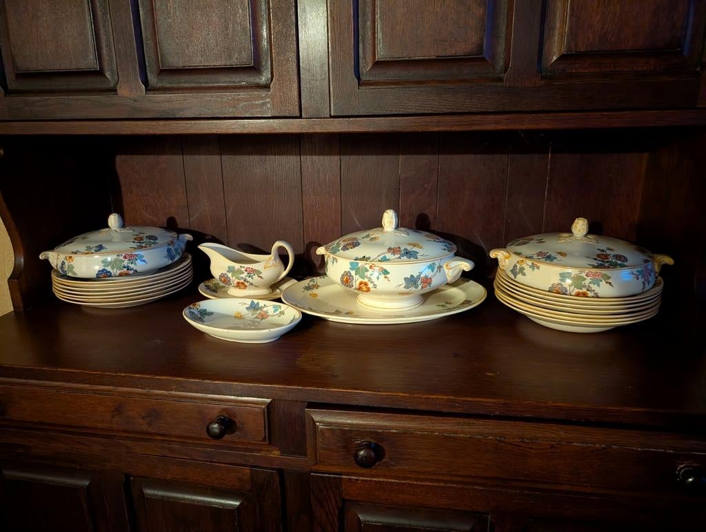 Antiek Engels servies met bloemmotief, Antiek en Kunst, Antiek | Servies los, Ophalen