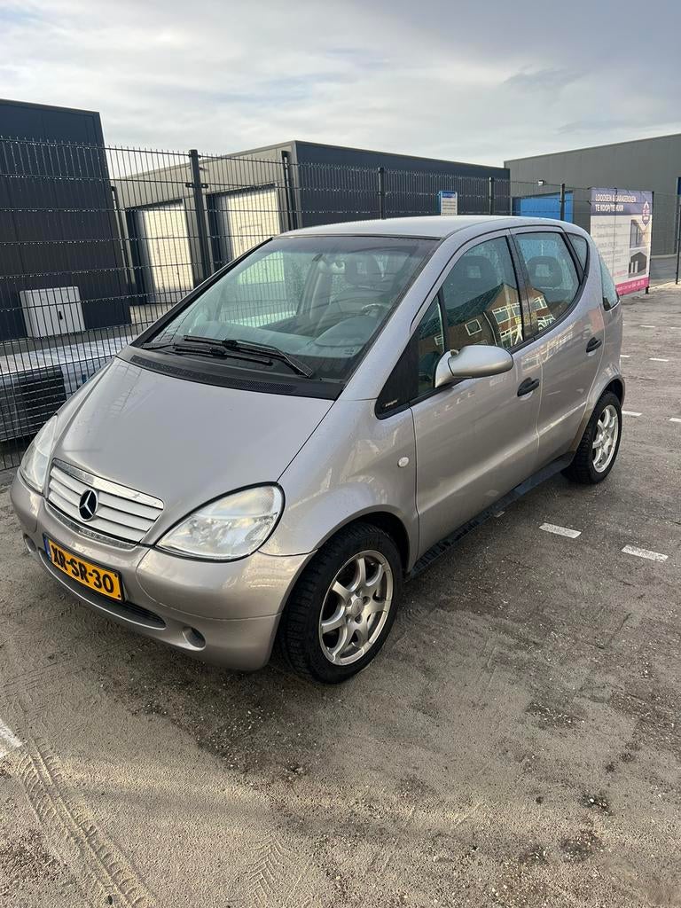 Mercedes-Benz A-Klasse 1.4 A140 Classic nieuwe apk, Voorwielaandrijving, 40 €/maand, 4 cilinders, Bedrijf