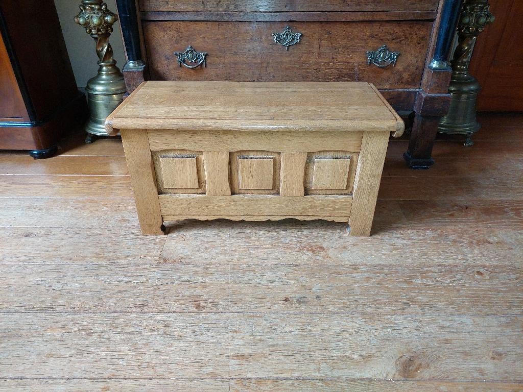 Mini kist van meubelfabriek Oisterwijk + stoof / Eikenhout, Ophalen, Gebruikt, Eikenhout, Minder dan 50 cm