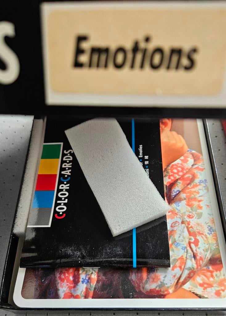 Color Cards Emotions: Leer emoties herkennen, Ophalen, Zo goed als nieuw