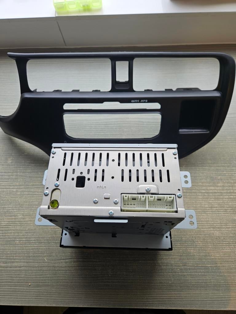 Kia Rio 2012 Autoradio met Dashboard Frame, Ophalen of Verzenden, Gebruikt