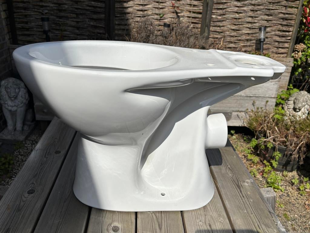 Nieuwe wc pot PK alleen de pot geen reservoir, Ophalen, Nieuw, Steen, Toilet