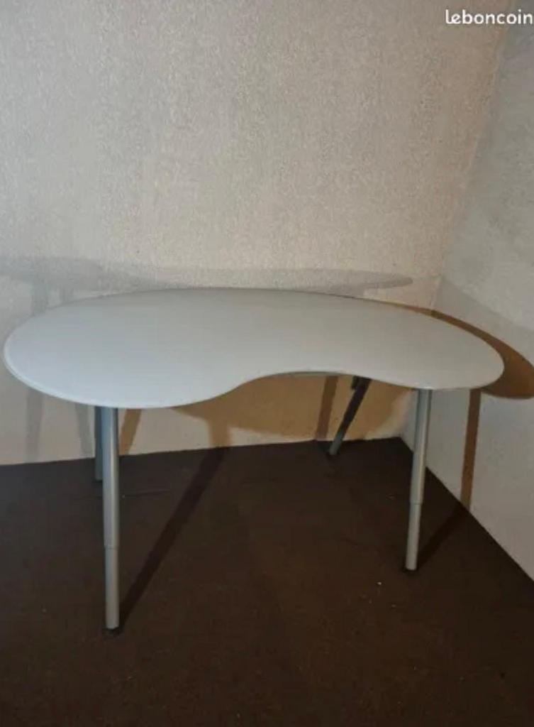 Bureau met glazen blad en metalen onderstel, Ophalen, Zo goed als nieuw