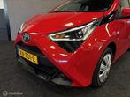 Toyota Aygo 1.0 VVT-i x-play 5 DEURS / CAMERA / MEDIA-BT / A, Voorwielaandrijving, Stof, Gebruikt, 4 stoelen