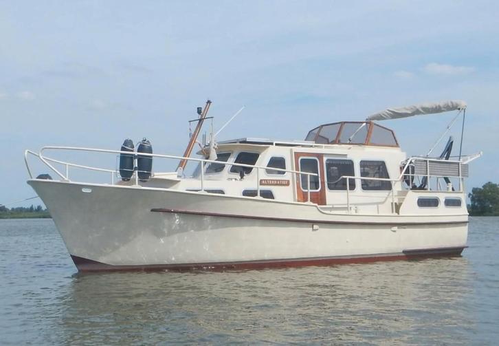 Motorjacht, Watersport en Boten, Motorboten en Motorjachten, Gebruikt, Staal, 9 tot 12 meter, Diesel, Binnenboordmotor, 50 pk of meer