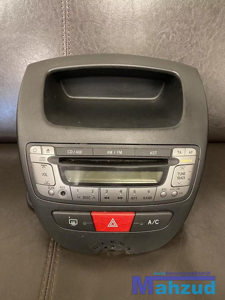 PEUGEOT 107 C1 AYGO Radio middenconsole 2005-2014, Auto-onderdelen, Taurusavenue 1
2132 LS  Hoofddorp, NL, Gebruikt, Contact.group@renault.com