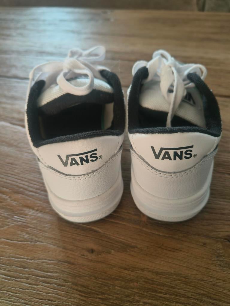 Coole witte Vans kinderschoenen - Maat 30, Kinderen en Baby's, Kindermode-accessoires, Ophalen, Nieuw, Vans