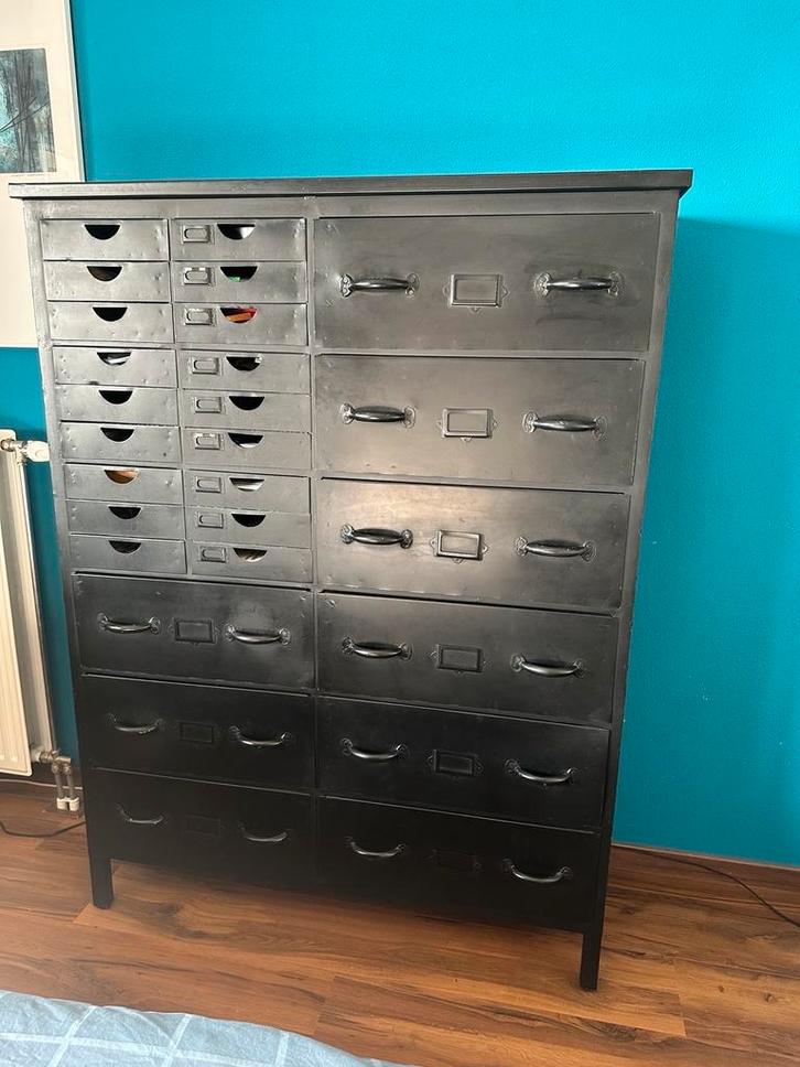 Industriële ladenkast, zwart staal, veel opbergruimte, Huis en Inrichting, Kasten | Ladekasten, Gebruikt, 150 tot 200 cm, 100 tot 150 cm