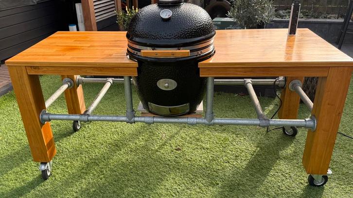 Kamado bbq tafel, Tuin en Terras, Buitenkeukens, Gebruikt, Houtskool, Vrijstaand, Ophalen