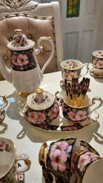 Royal Albert Albertha Rose Servies - Meer dan 100 Stuks, Antiek en Kunst, Ophalen of Verzenden