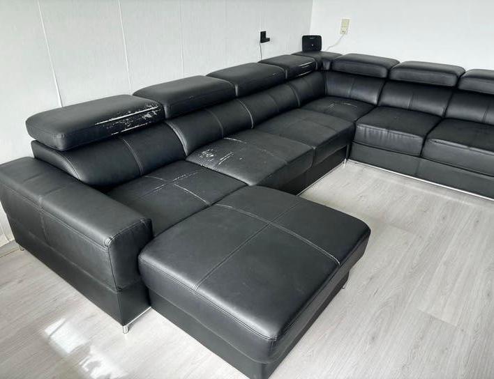 Zwarte U-bank met slijtage, Huis en Inrichting, Banken | Bankstellen, Ophalen, Gebruikt, Hoekbank, 300 cm of meer