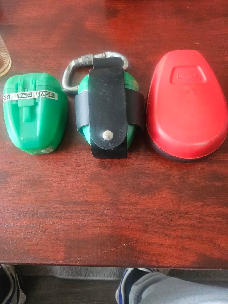 3x Vluchtmasker Petrochemie (2x MSA, 1x Dräger) Nieuw, Ophalen
