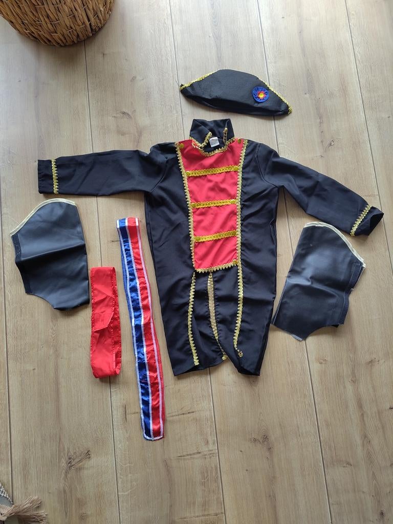 Napoleon-kostuum voor musical (maat 152-158), Ophalen