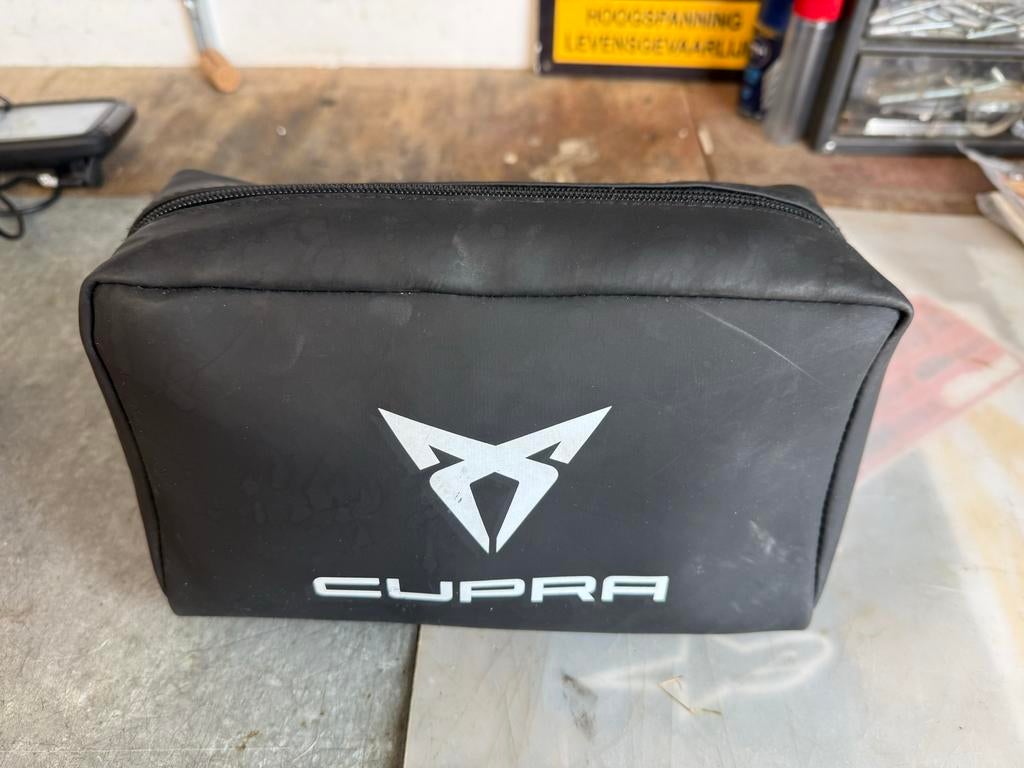 Cupra Verbandtasje - Nieuw en Compleet, Ophalen of Verzenden, Zo goed als nieuw