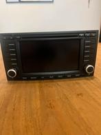 Goed werkende radio cd. VW t5 2008, Auto diversen, Autoradio's, Ophalen of Verzenden, Gebruikt