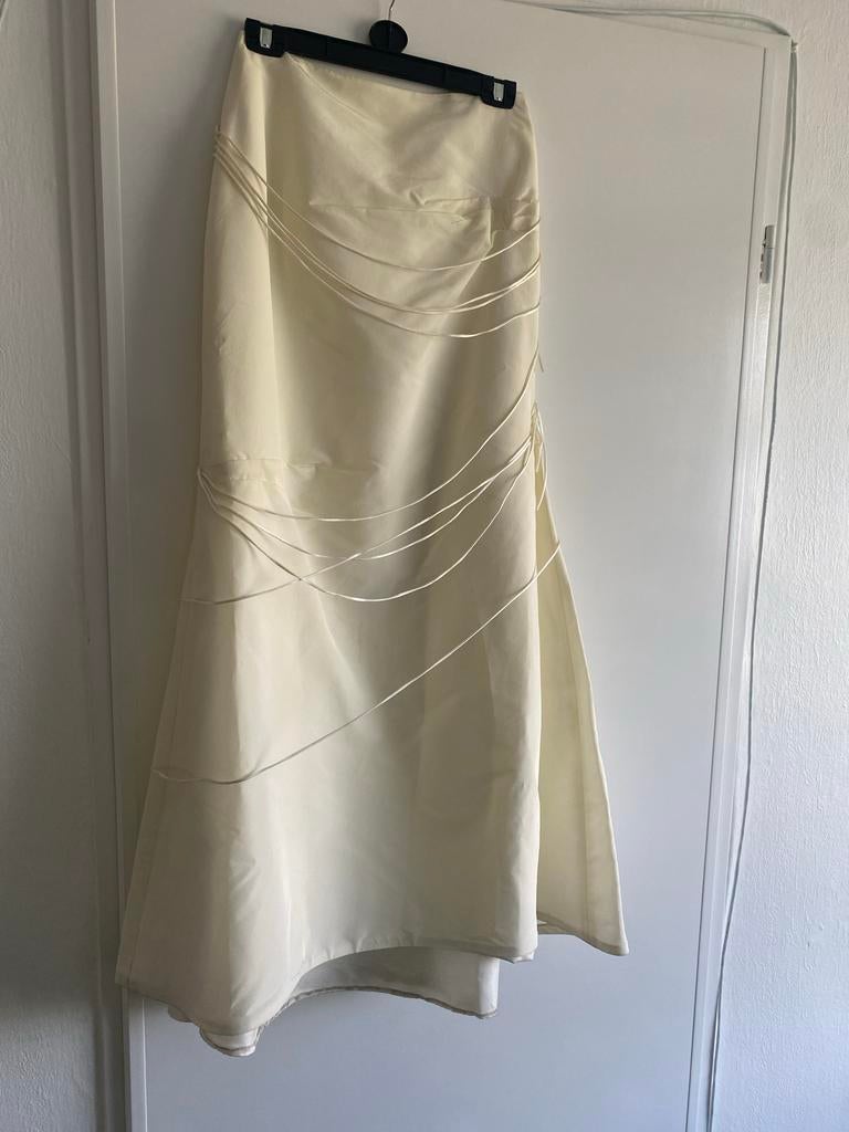 Elegante Ivoor Trouwjurk met Unieke Drapering, Kleding | Dames, Ophalen of Verzenden, Zo goed als nieuw, Overige kleuren, Trouwjurk