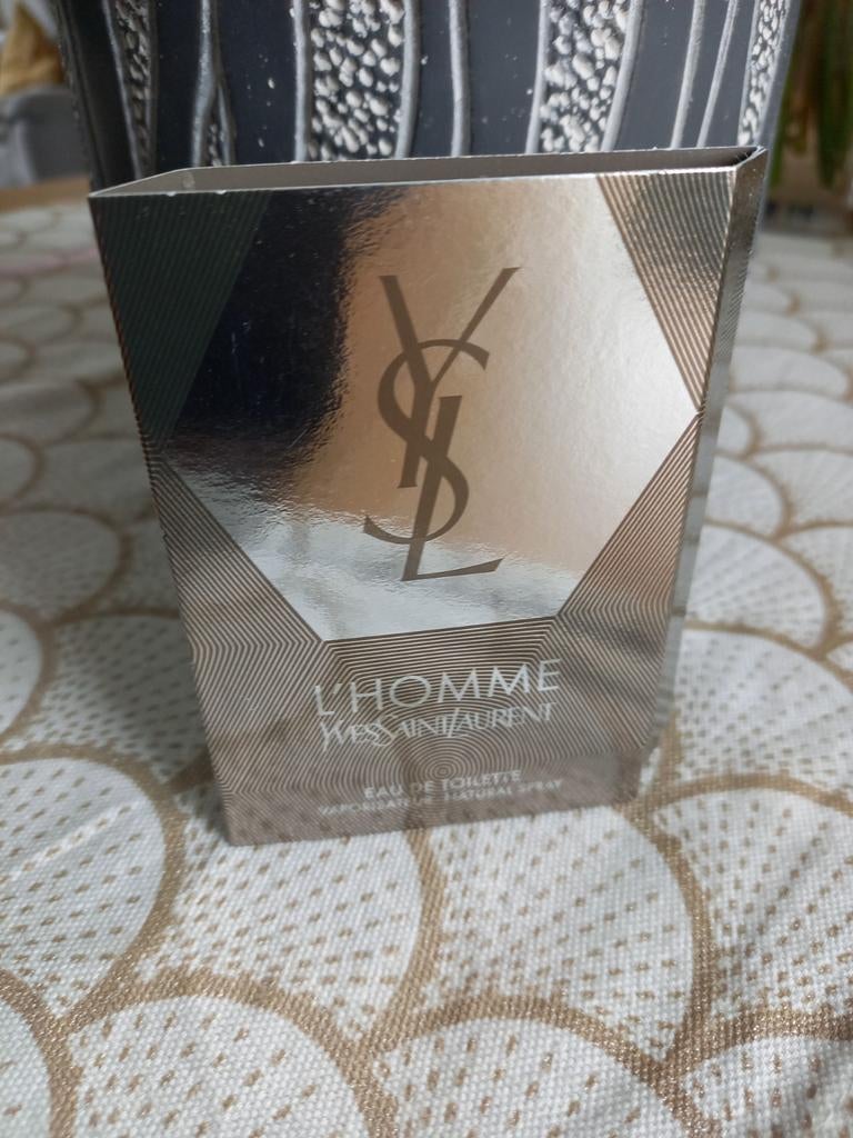 Proefje  L'Homme Yves Saint Laurent, Ophalen of Verzenden, Nieuw