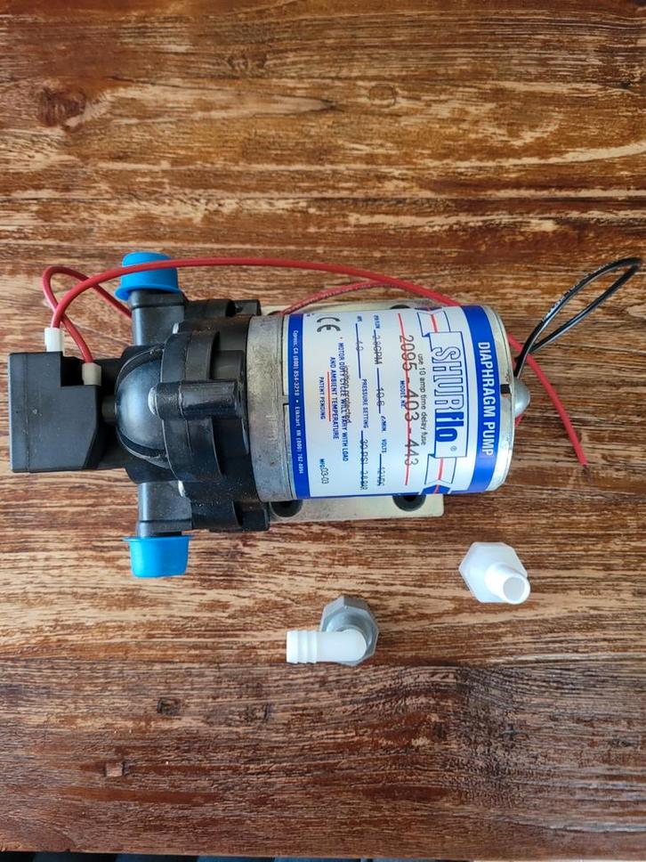 Shurflo waterpomp12V, 10,6L, Caravans en Kamperen, Camper-accessoires, Nieuw, Ophalen of Verzenden
