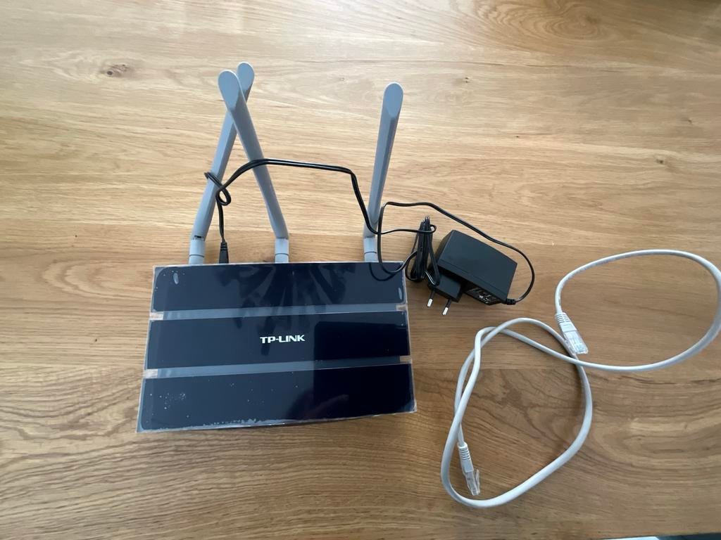 TP-LINK TL-WR1043ND 300Mbps Wireless N Gigabit Router, Ophalen of Verzenden, Zo goed als nieuw, Router