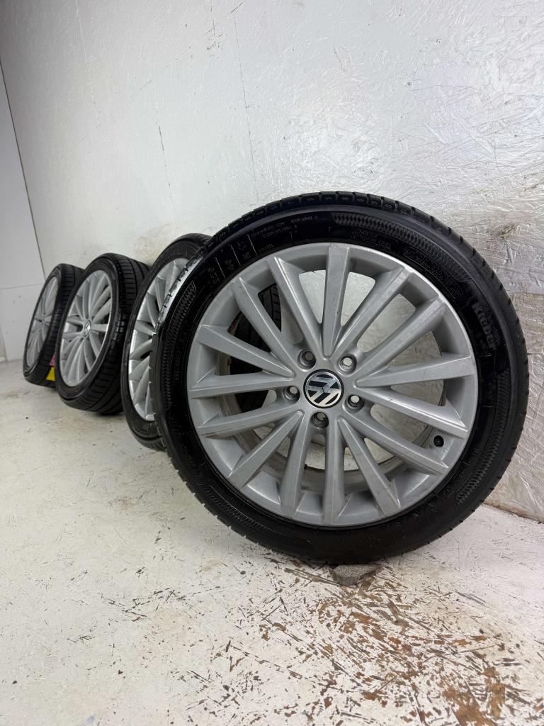 Originele Volkswagen Jetta golf velgen 17" 5x112 Queensland