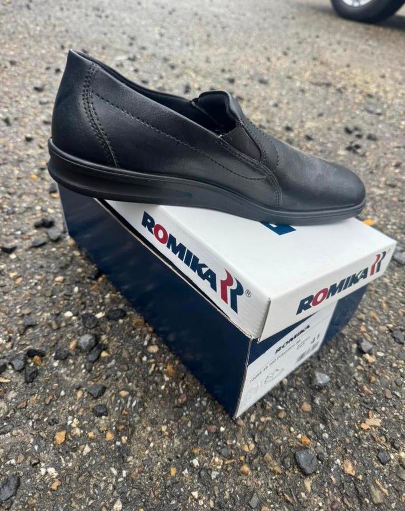 Nieuw heren pantoffels maat 41, Kleding | Dames, Schoenen, Zwart, Nieuw, Ophalen of Verzenden, Pantoffels of Sloffen