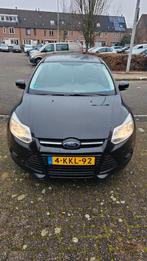 Ford Focus 1.0 Ecoboost 74KW Wagon 2013 Zwart, Auto's, 100 pk, Zwart, Origineel Nederlands, Handgeschakeld