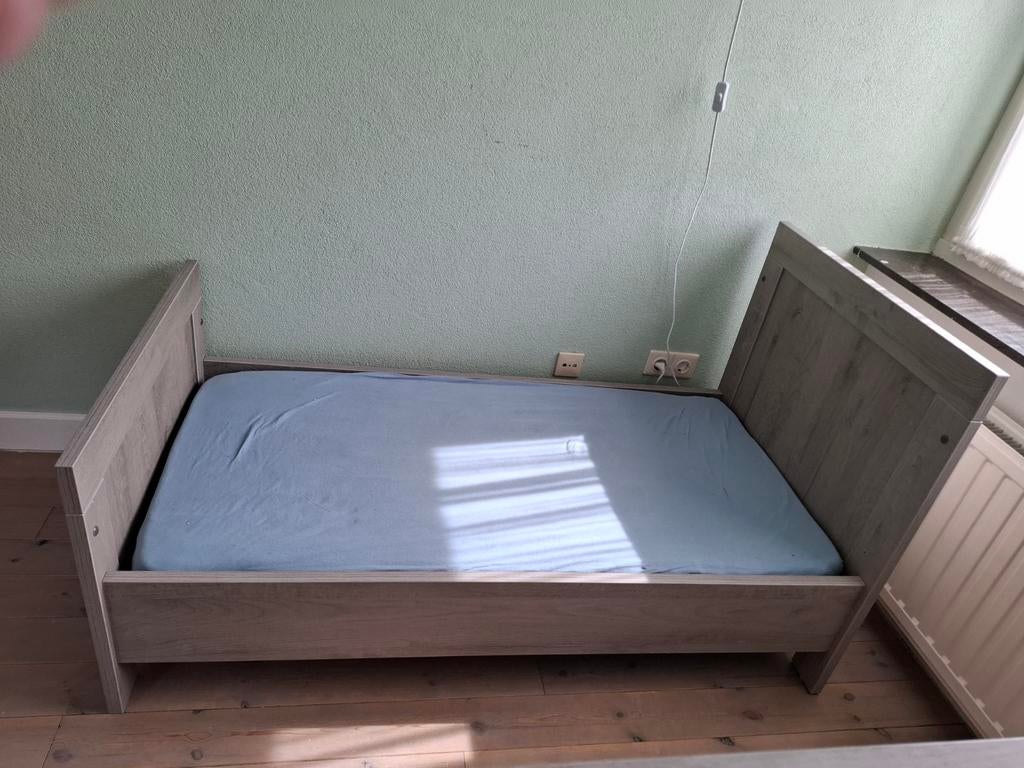 Interbaby Florida meegroeibed met matras, commode, wandplank, Gebruikt, 70 tot 85 cm, 140 tot 160 cm, Ophalen