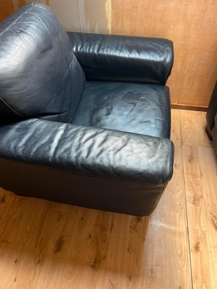 Gratis 2x lederen stoel, Huis en Inrichting, Banken | Bankstellen, Gebruikt, Tweepersoons, Minder dan 150 cm, 75 tot 100 cm, Ophalen