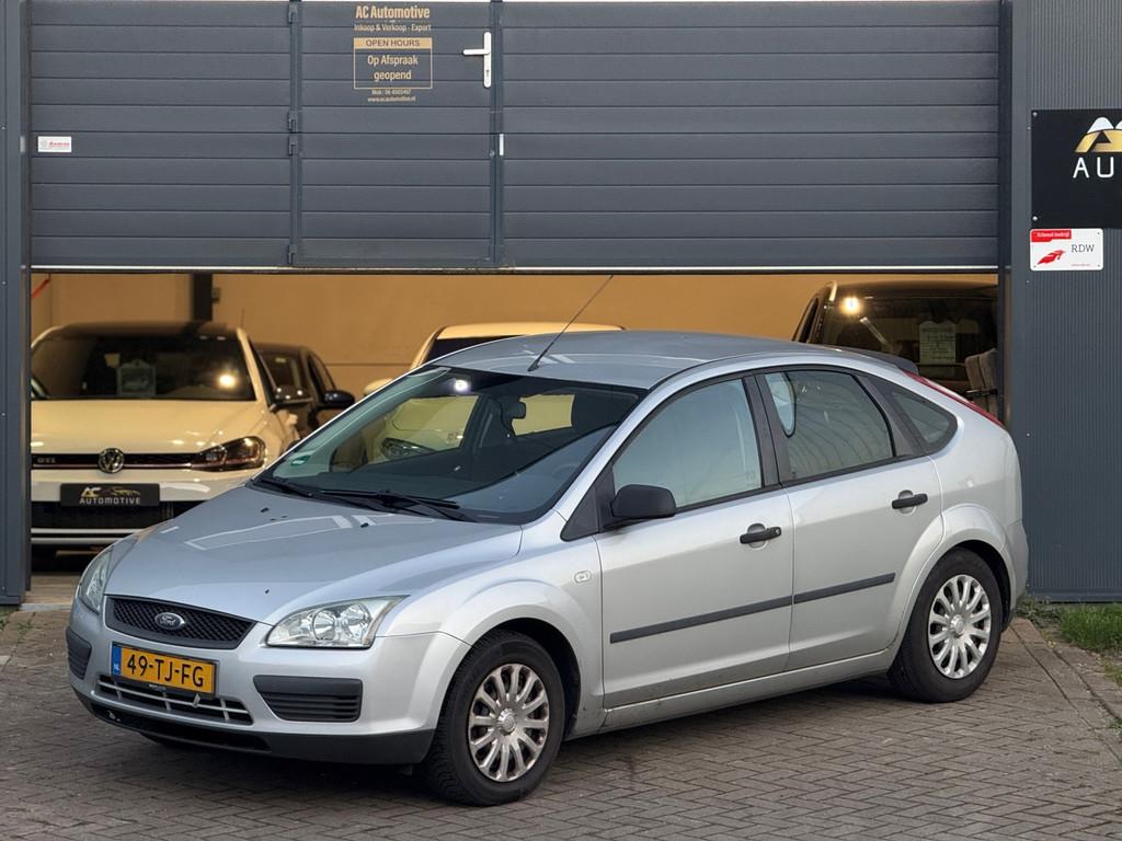 Ford Focus 1.4-16V Ambiente Airco, 15 km/l, Gebruikt, 1147 kg, 4 cilinders