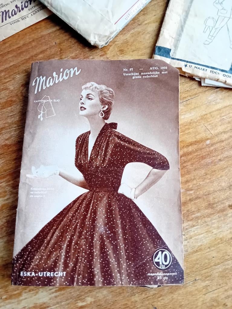 Vintage Bontmuts uit de Jaren '50/60 - Crèmekleurig, Kleding | Dames, Hoeden en Petten, Ophalen of Verzenden, One size fits all