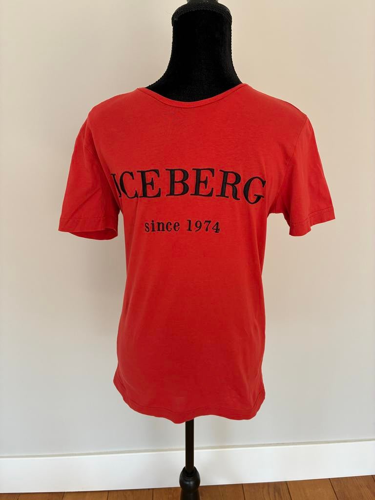 Iceberg T-shirt rood met zwarte opdruk maat S, Verzenden, Zo goed als nieuw, Maat 46 (S) of kleiner, Rood
