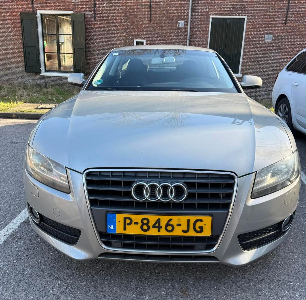 Audi A5 2.0 Tfsi 132KW Coupe Multitronic 2009 Grijs, Auto's, Audi, 4 cilinders, 1984 cc, 14 km/l, Particulier