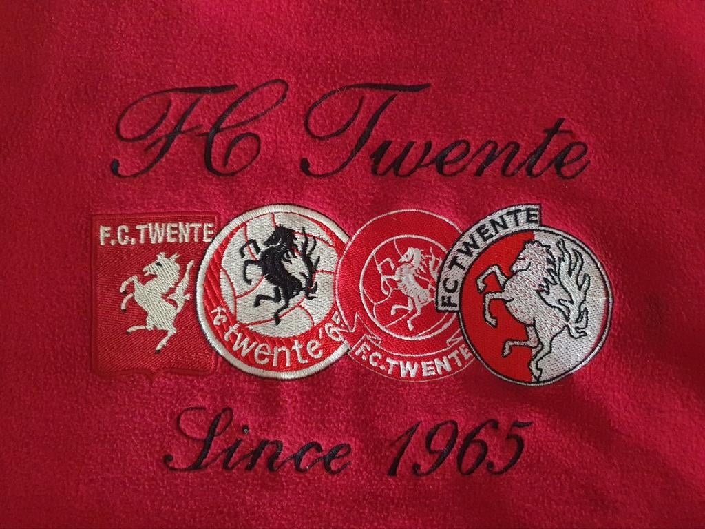 FC Twente kinderstrui met diverse logo's, Ophalen of Verzenden, F.C. Twente