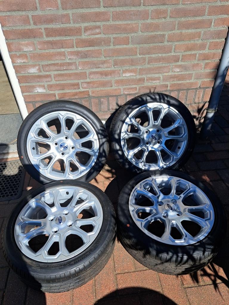 16 inch velgen nieuw 4x108  ford fiesta hankook 195 45 16, Auto-onderdelen, Ophalen, 16 inch, Banden en Velgen, Nieuw