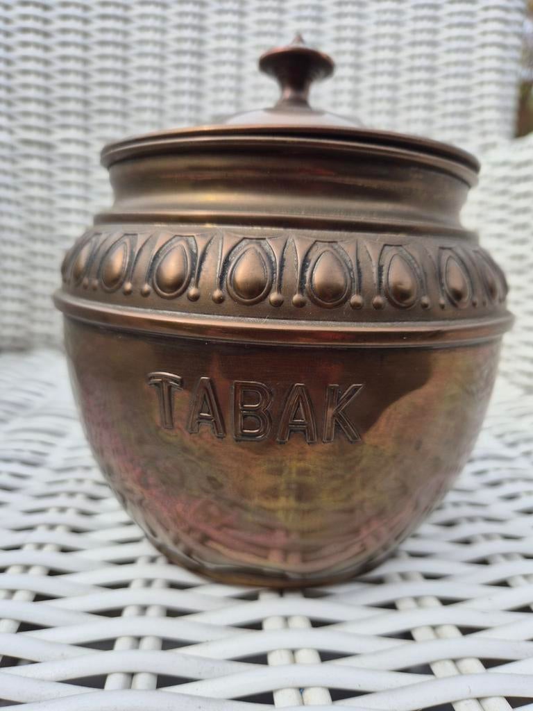 KMD, Antieke Tabakspot (Daalderop), Ophalen, Rond, Aardewerk, Minder dan 40 cm