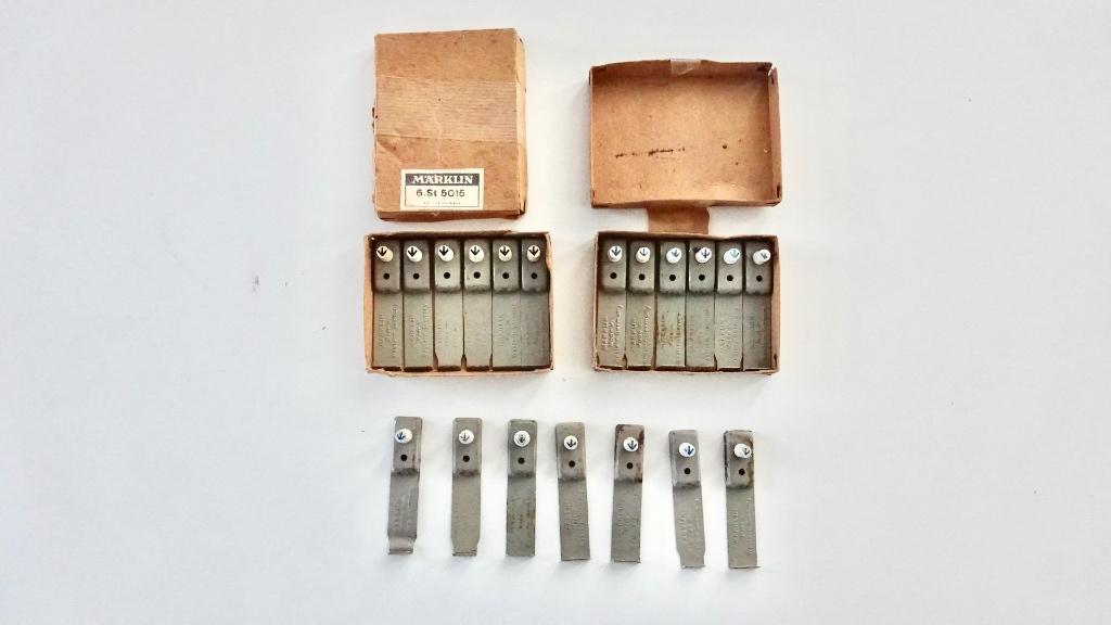 Märklin 5015 isolator markering 17 stuks incl. 2x OVP bruin, Wisselstroom, Gebruikt, Rails, Ophalen of Verzenden